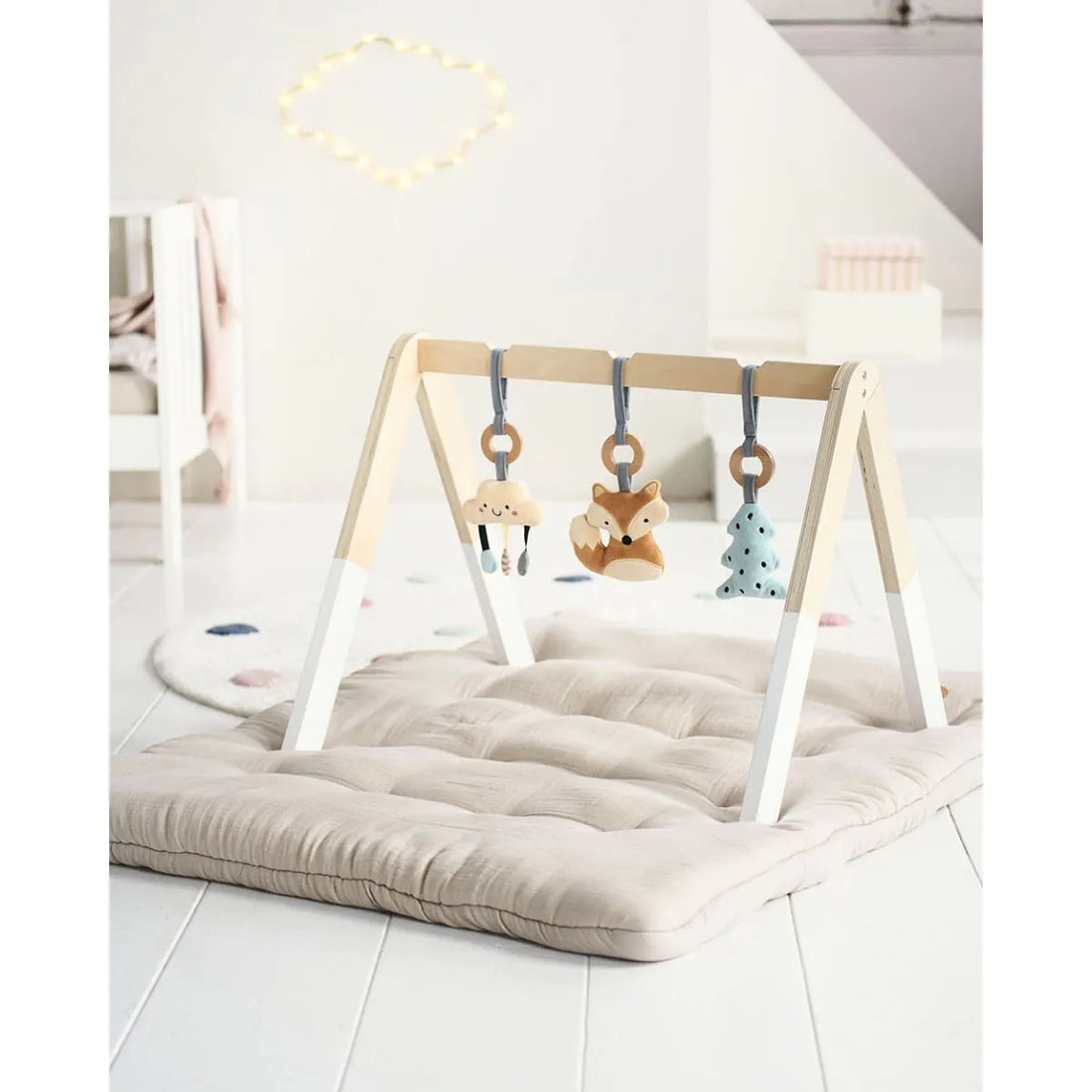 Portique d'éveil pour bébé en bois - Inclus 3 accessoires